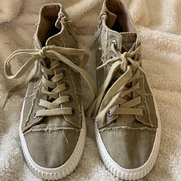 Blowfish Shoes | Blowfish Olive Green Hitop Sneakers 85 | Poshmark